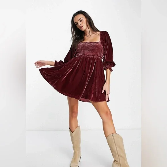 NWOT Free People Daphne velvet mini dress in wine - Picture 2 of 9